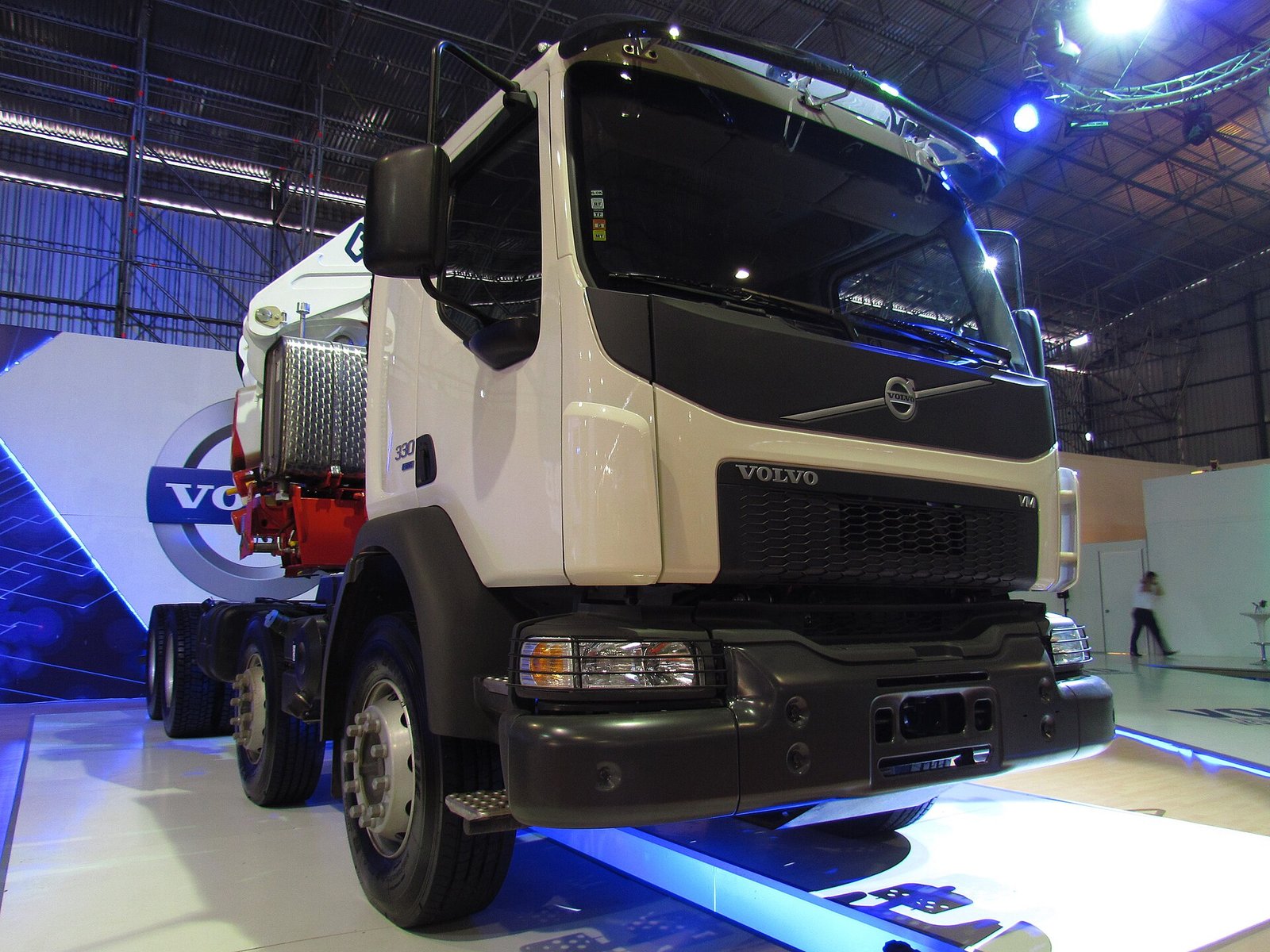 Volvo VM 360 6x4 Plataforma 2021